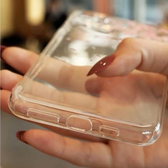 ⚠️Clearance💕iPhone 12/Pro/Pro Max Floral Phone Case - Picture 5 of 7